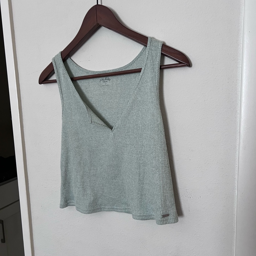 teal/green tank top gilly hicks